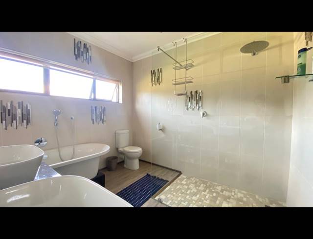 3 BEDROOM HOUSE FOR SALE IN VULINTABA COUNTRY ESTATE